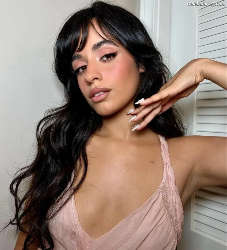 Camila Cabello photo 16 of 2287