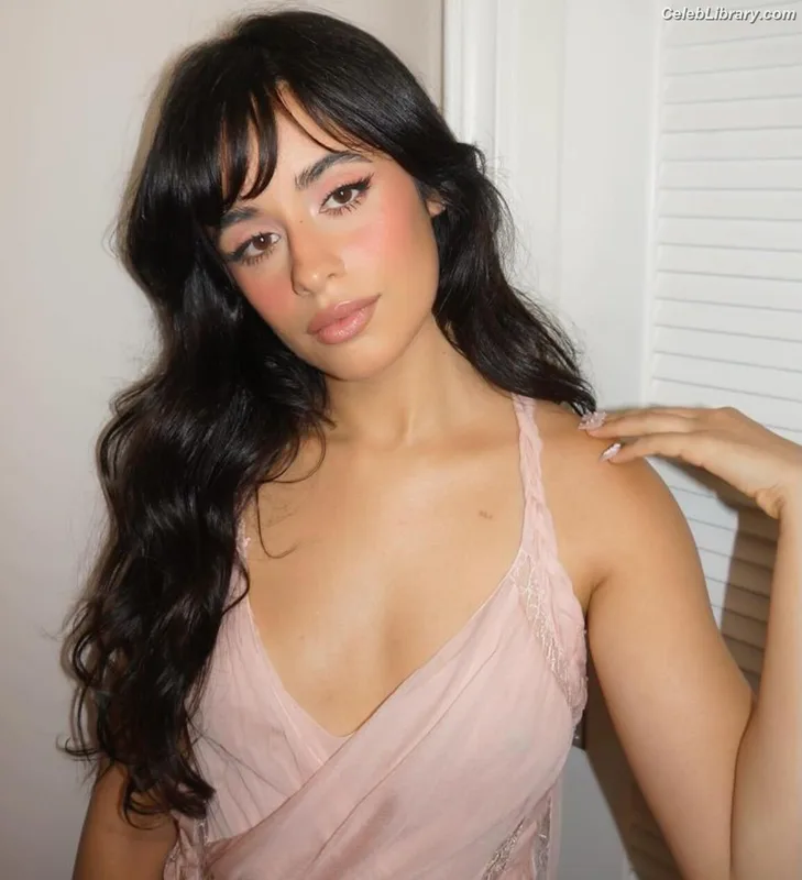 Camila Cabello photo 17 of 2287