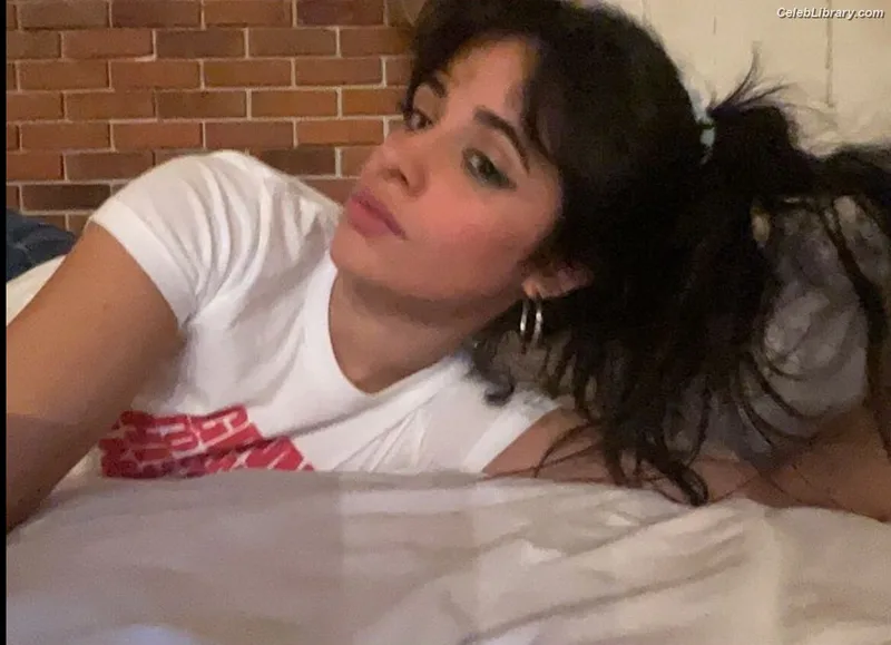 Camila Cabello photo 22 of 2287