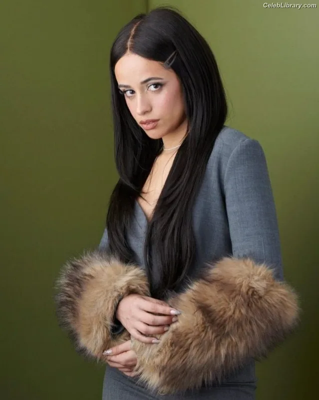 Camila Cabello photo 2 of 2287