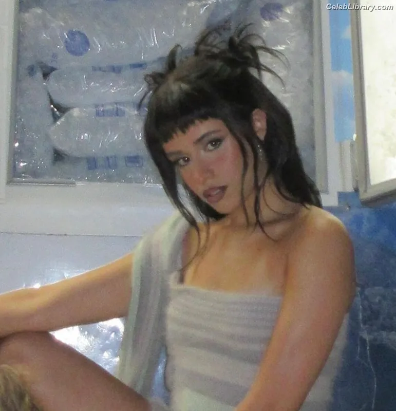 Camila Cabello photo 18 of 2287