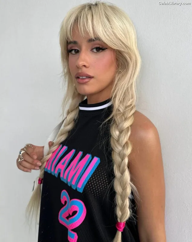 Camila Cabello photo 7 of 2287