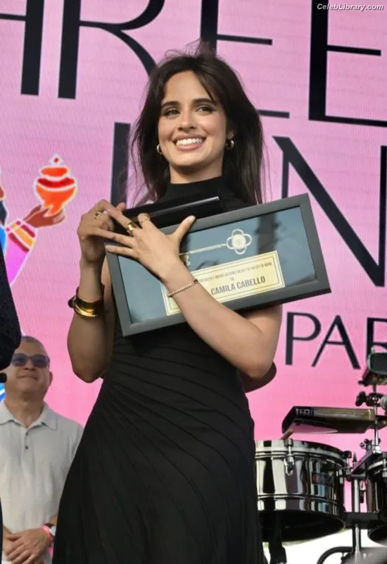 Camila Cabello photo 23 of 2287