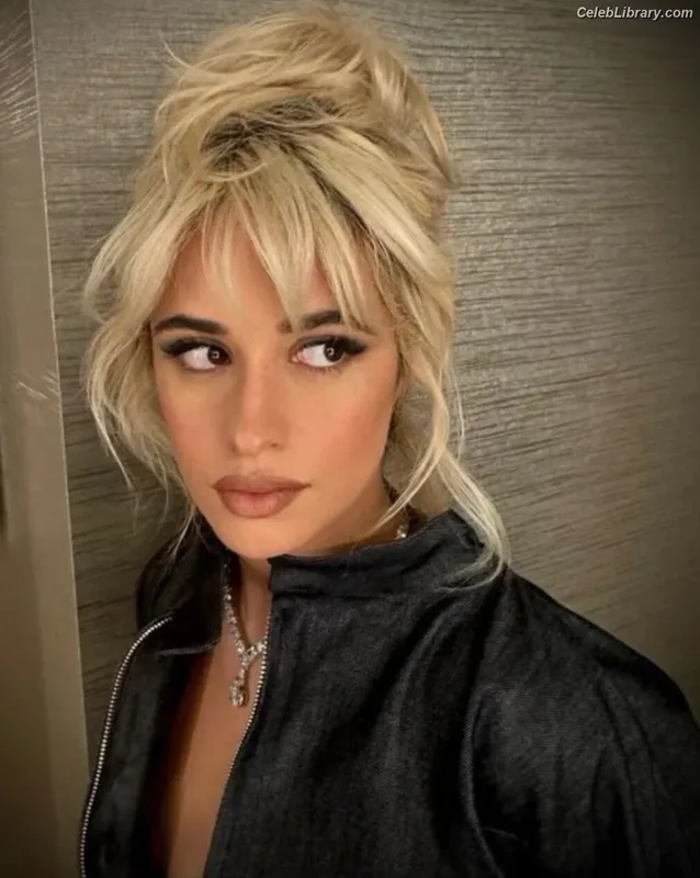 Camila Cabello photo 4 of 2287