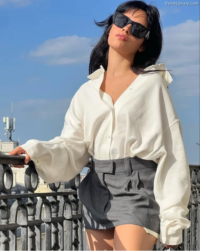 Camila Cabello photo 15 of 2287