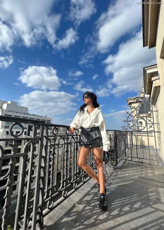 Camila Cabello photo 17 of 2287