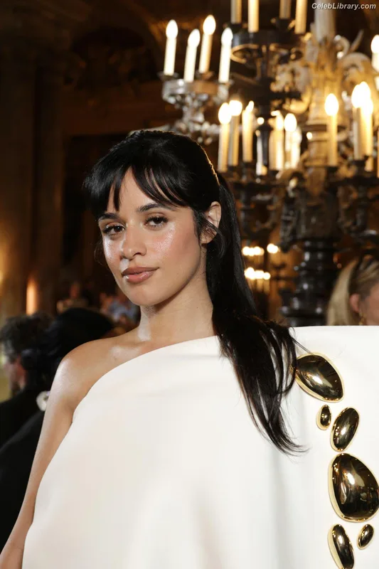 Camila Cabello photo 19 of 2287