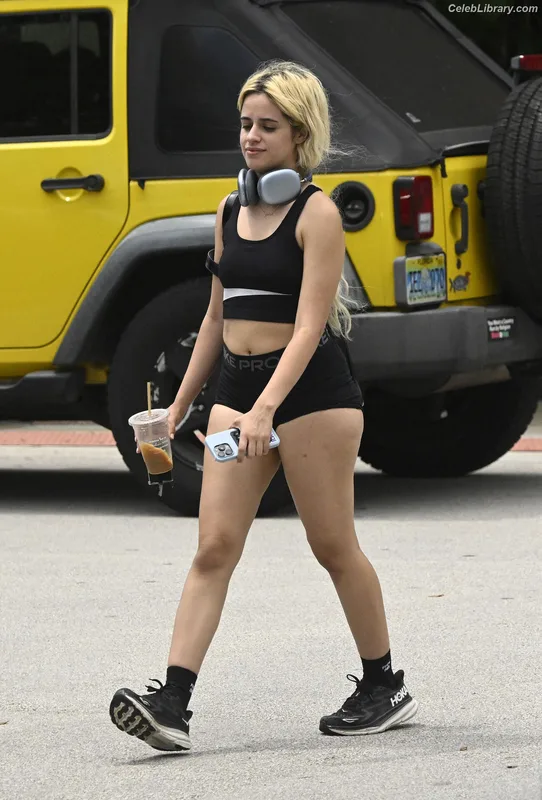 Camila Cabello photo 3 of 2287