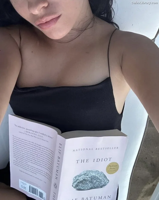 Camila Cabello photo 17 of 2287
