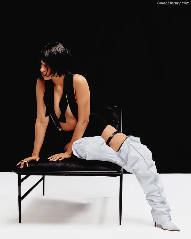 Camila Cabello photo 8 of 2287