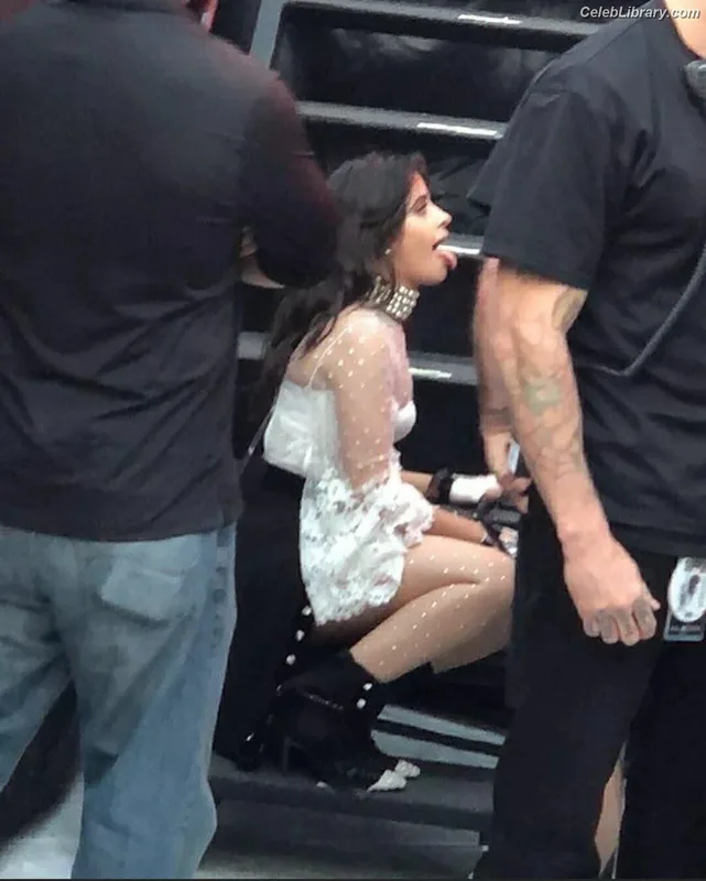 Camila Cabello photo 5 of 2287