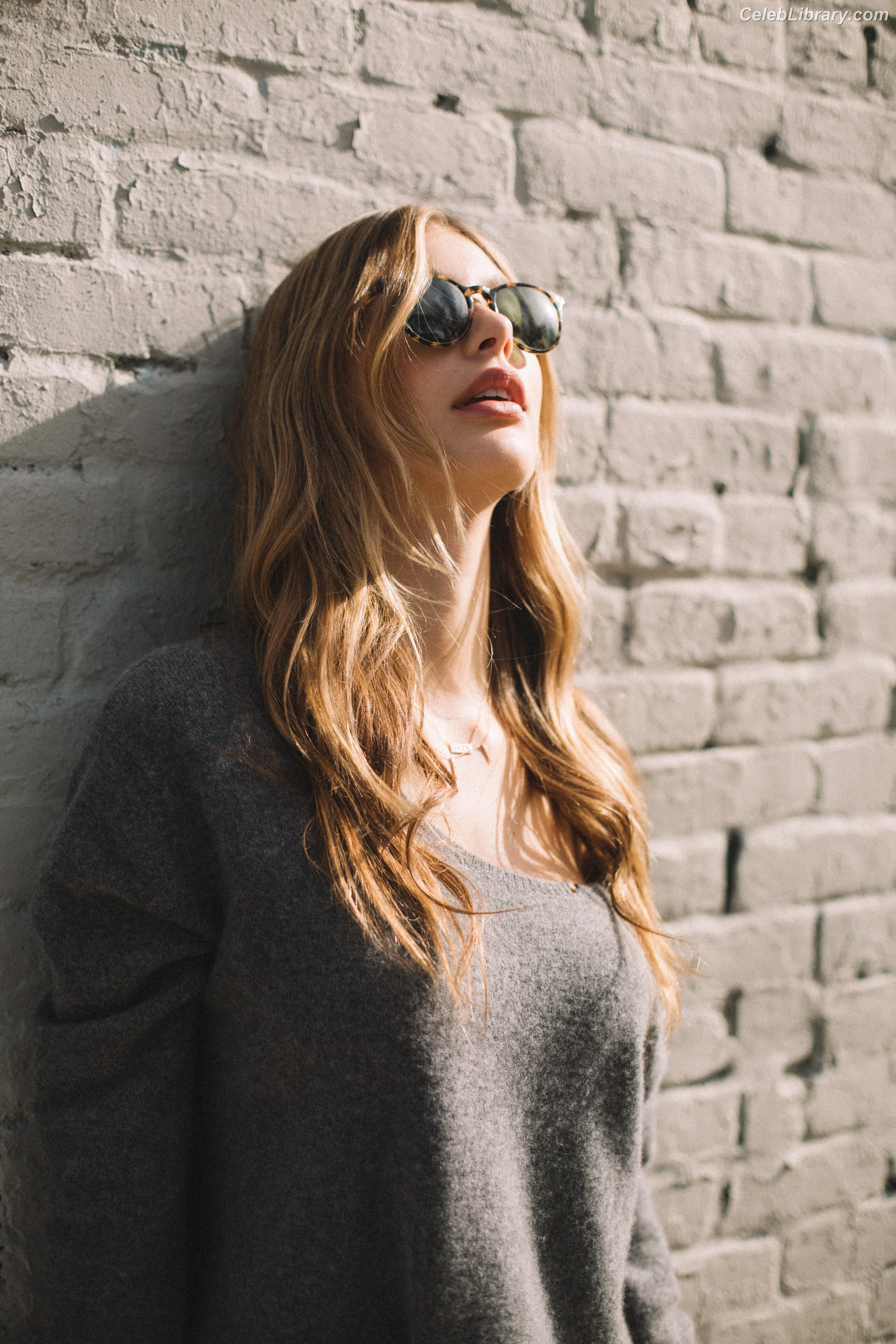 Camila Morrone photo 18 of 829