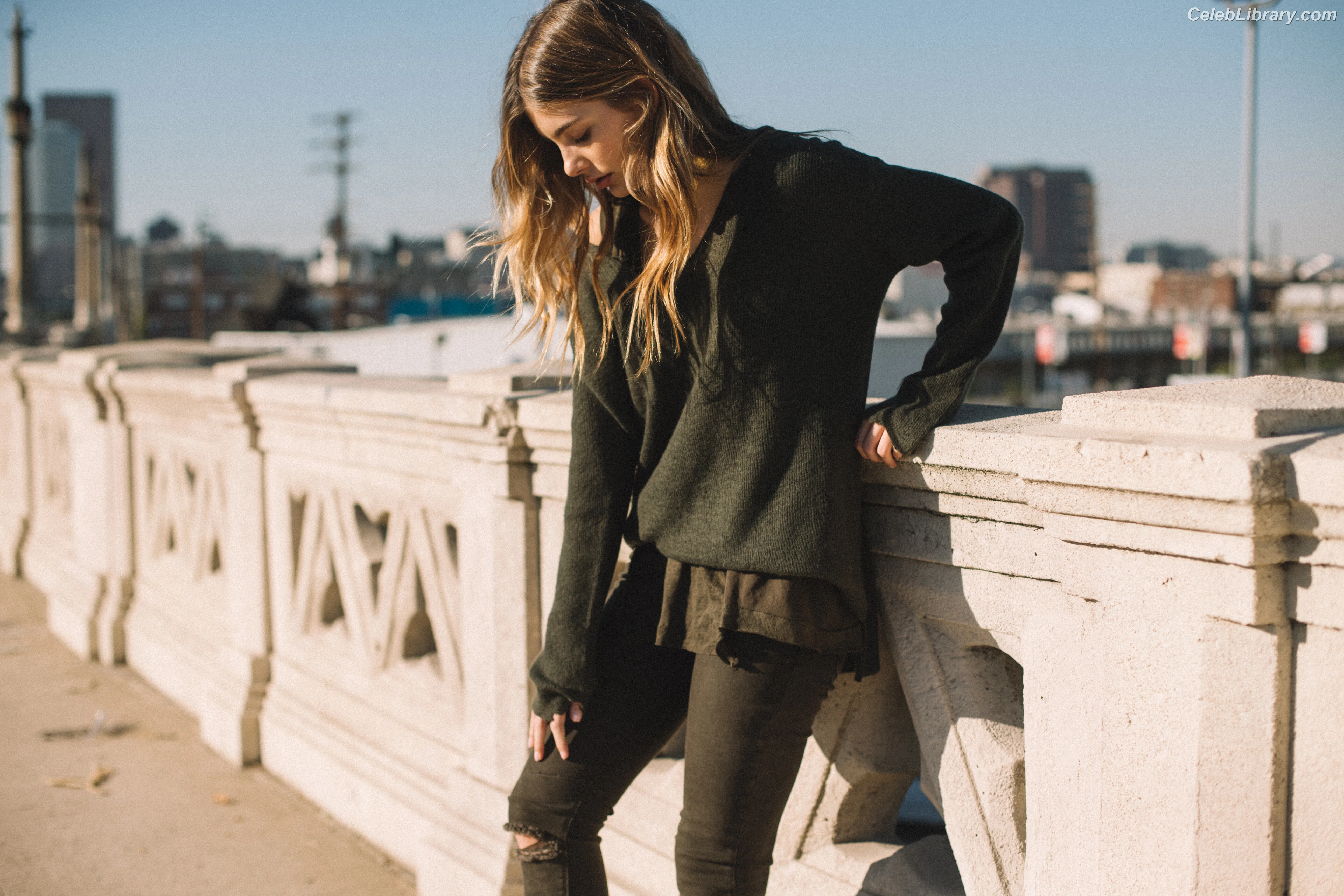 Camila Morrone photo 10 of 829