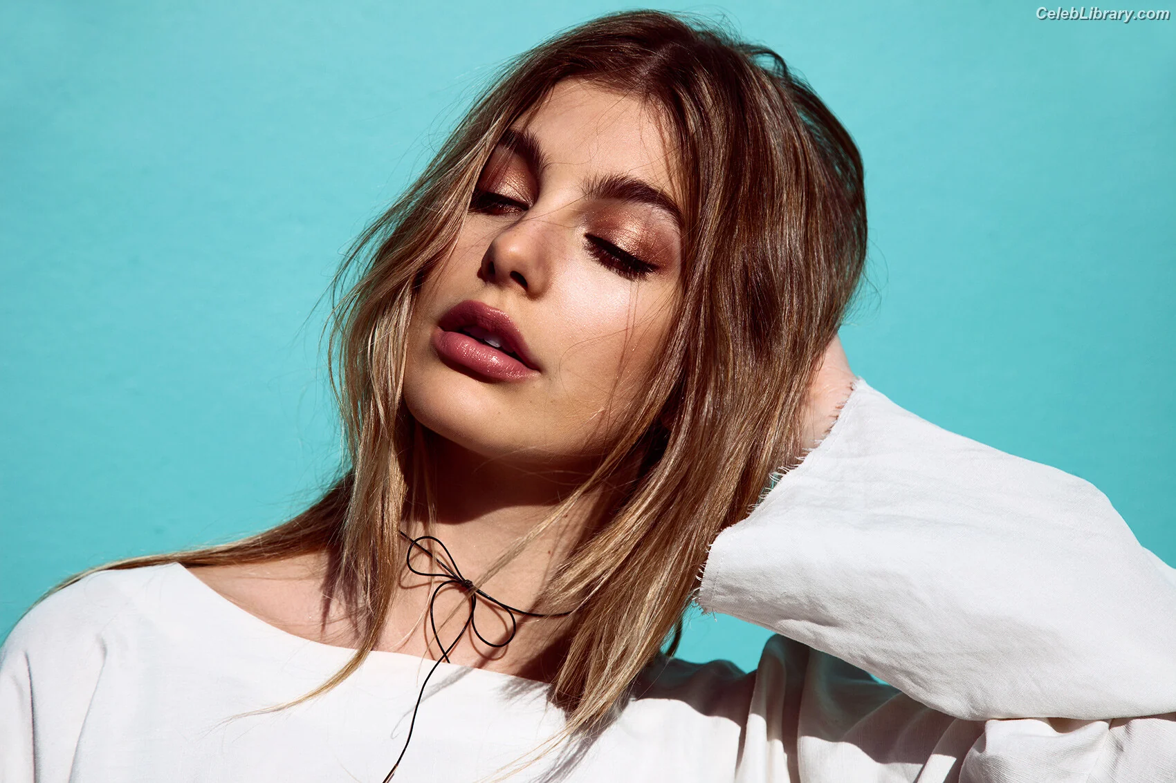 Camila Morrone photo 11 of 829