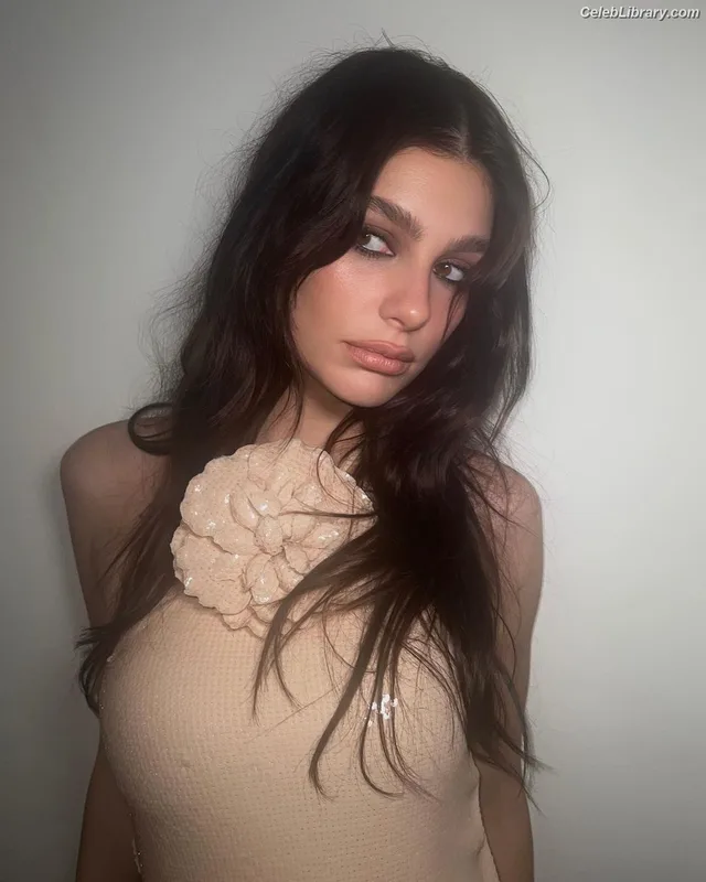 Camila Morrone photo 7 of 830