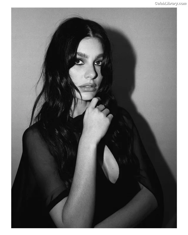 Camila Morrone photo 10 of 830
