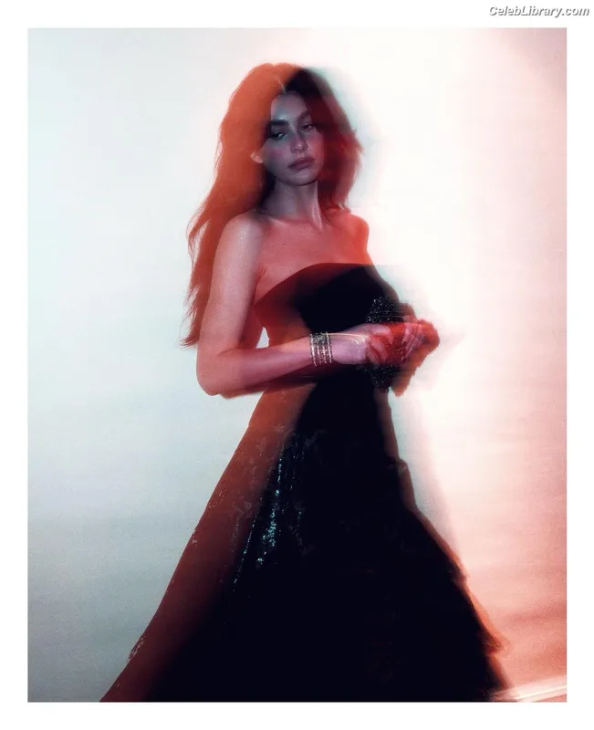 Camila Morrone photo 20 of 830