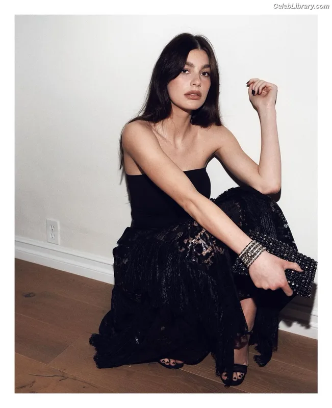 Camila Morrone photo 2 of 830