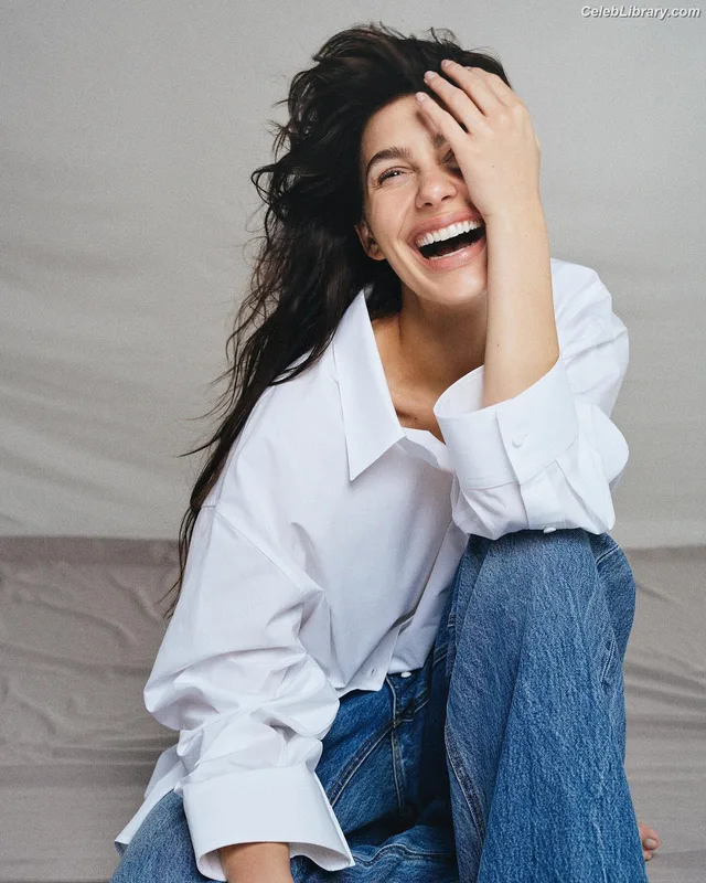 Camila Morrone photo 6 of 830