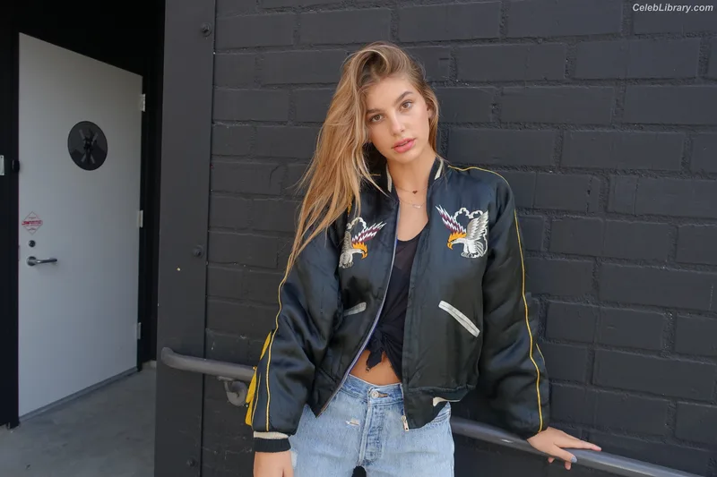 Camila Morrone photo 24 of 830
