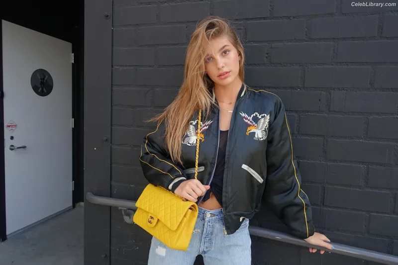 Camila Morrone photo 1 of 830