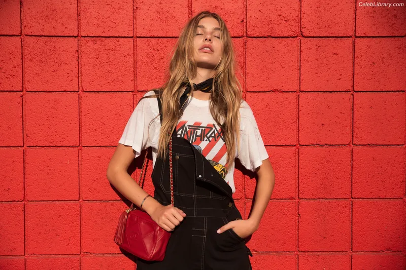 Camila Morrone photo 12 of 830