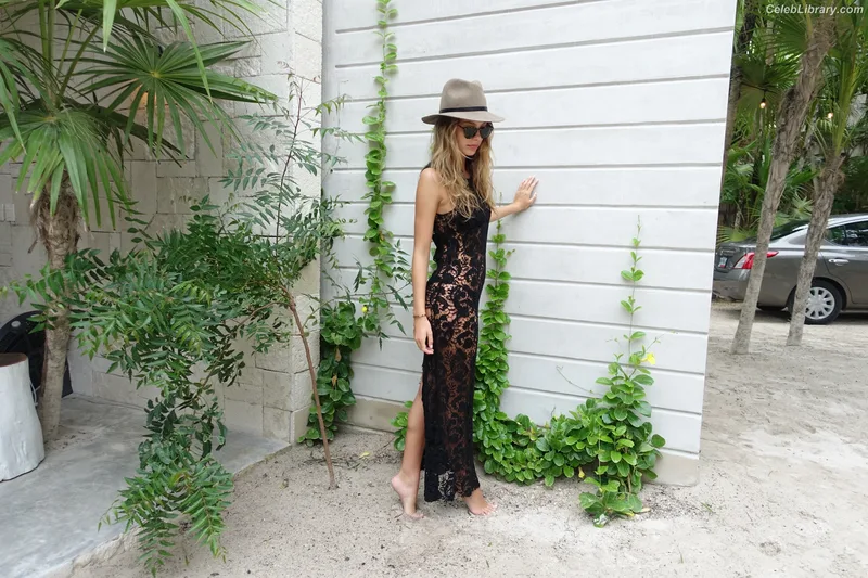 Camila Morrone photo 16 of 830