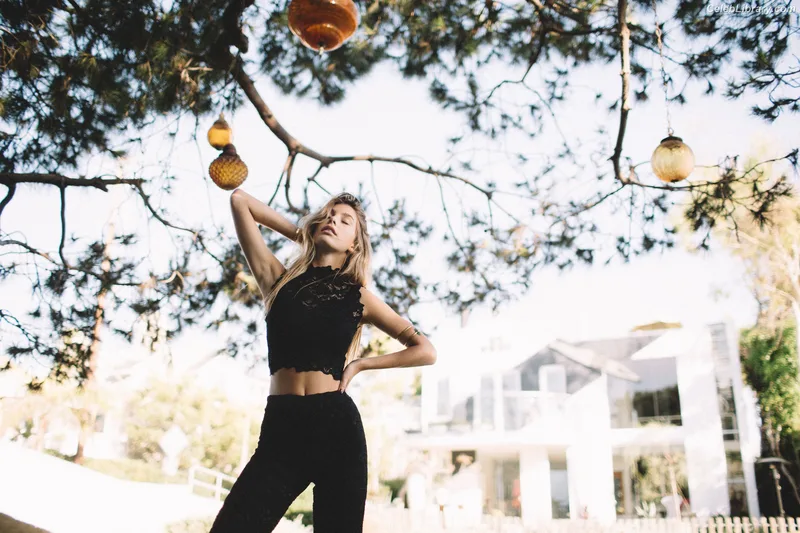 Camila Morrone photo 8 of 830