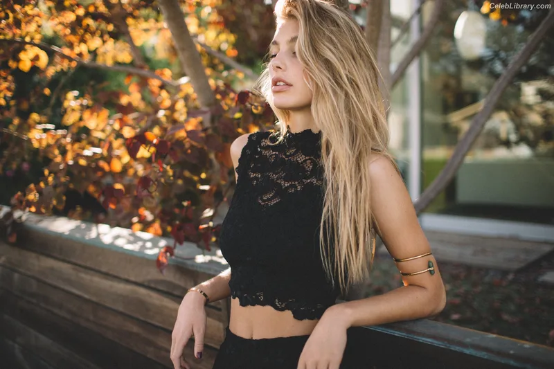Camila Morrone photo 13 of 830