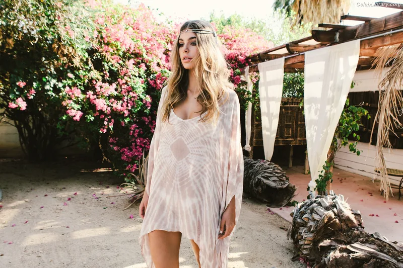 Camila Morrone photo 21 of 830