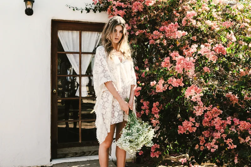 Camila Morrone photo 7 of 830