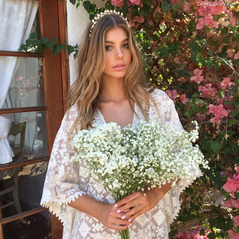 Camila Morrone photo 6 of 830