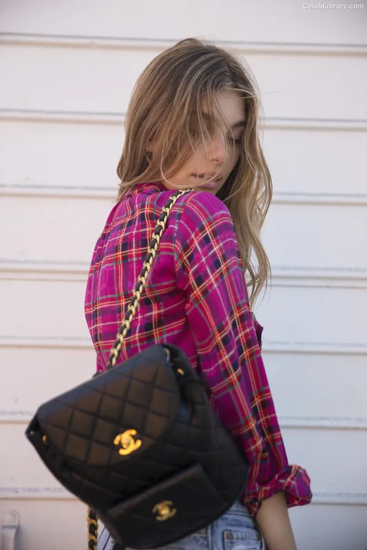 Camila Morrone photo 1 of 830