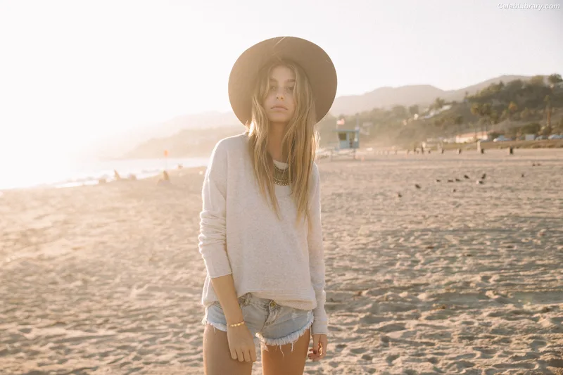 Camila Morrone photo 1 of 830
