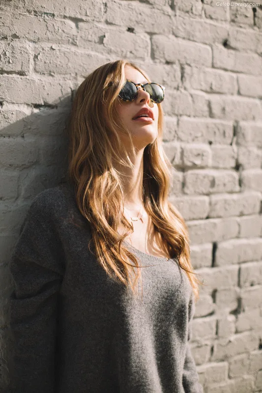 Camila Morrone photo 18 of 830