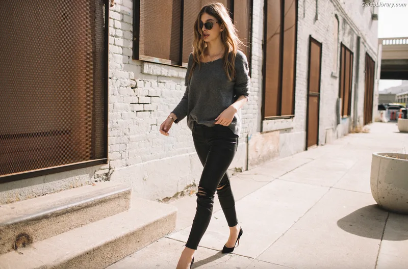 Camila Morrone photo 23 of 830