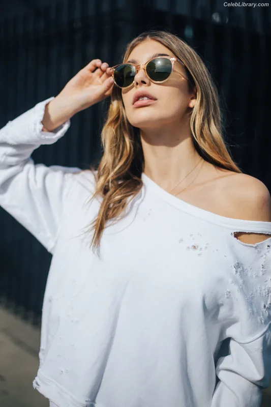 Camila Morrone photo 11 of 830