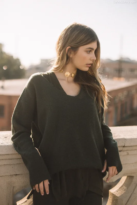 Camila Morrone photo 2 of 830