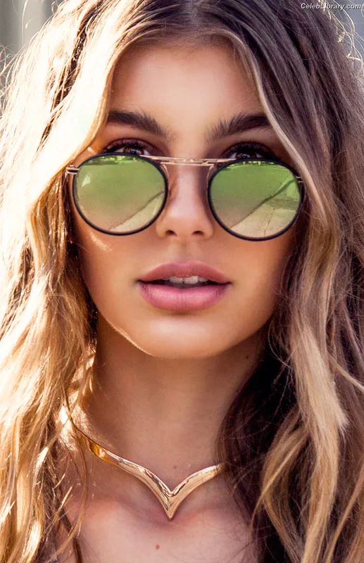 Camila Morrone photo 18 of 830