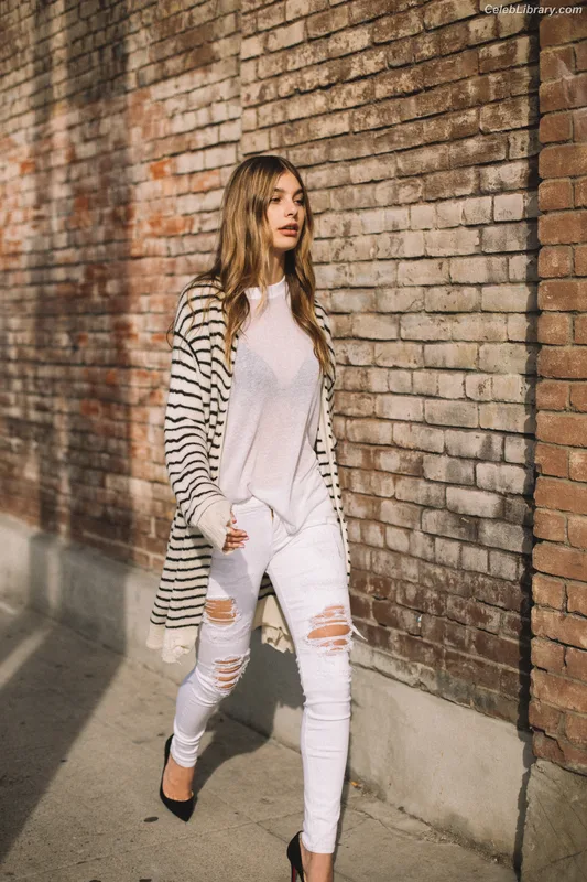 Camila Morrone photo 7 of 830