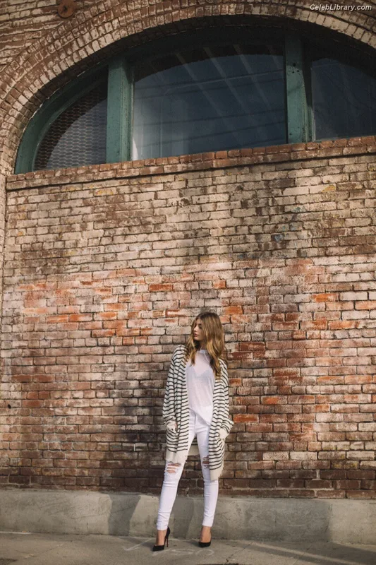 Camila Morrone photo 12 of 830