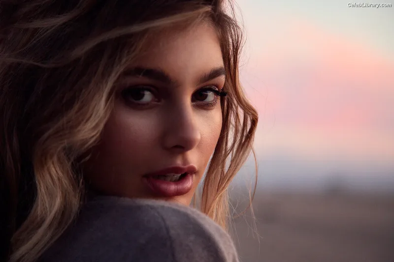 Camila Morrone photo 5 of 830