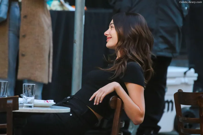 Camila Morrone photo 3 of 830
