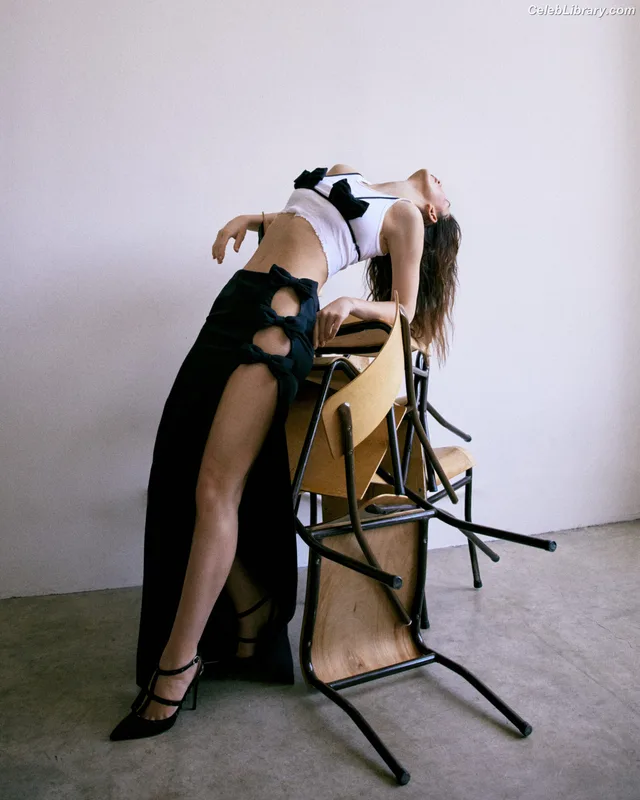 Camila Morrone photo 7 of 830