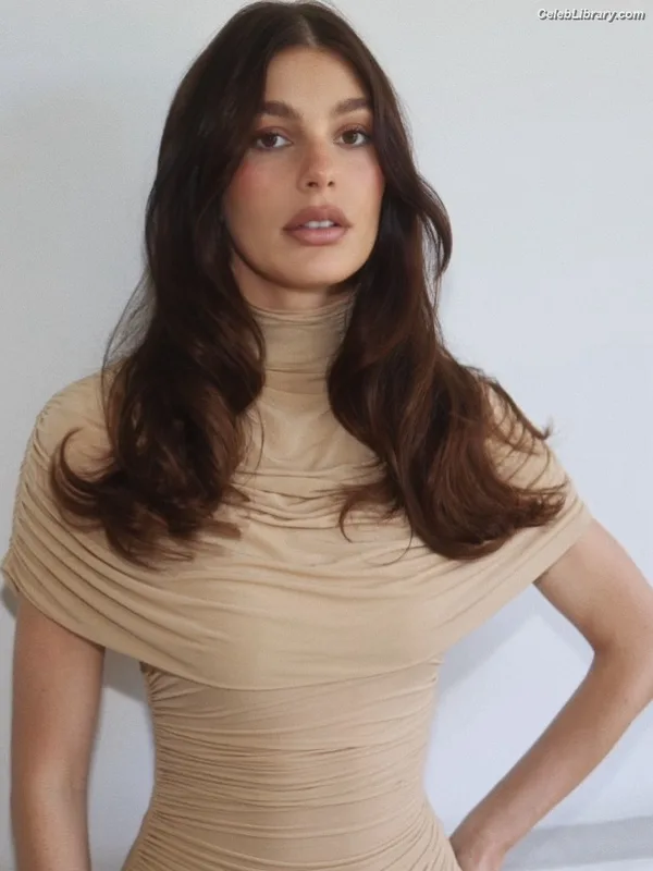 Camila Morrone photo 7 of 830