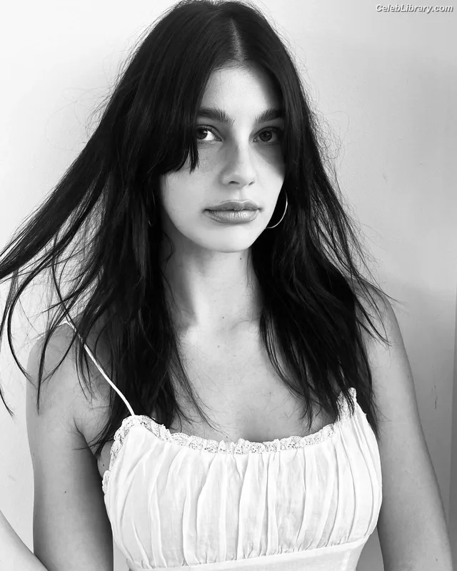 Camila Morrone photo 10 of 830