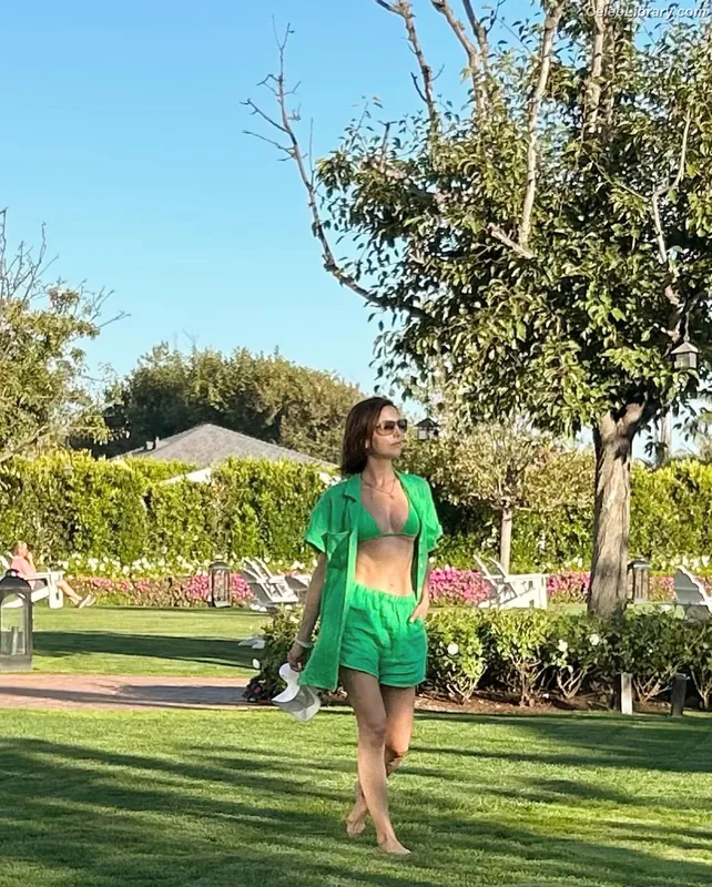 Camilla Belle photo 20 of 176