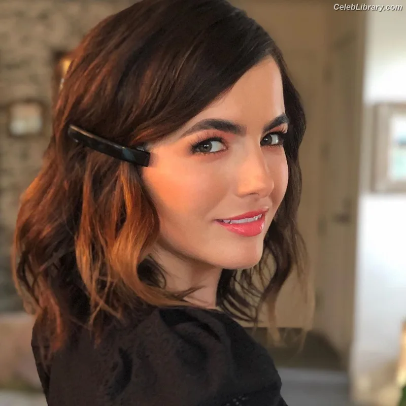 Camilla Belle photo 23 of 176