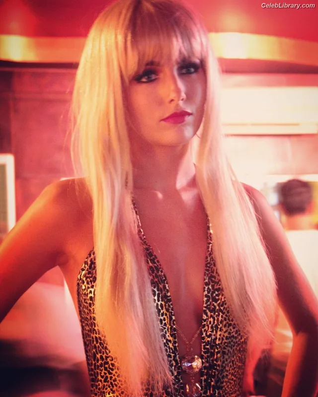 Camilla Belle photo 3 of 176