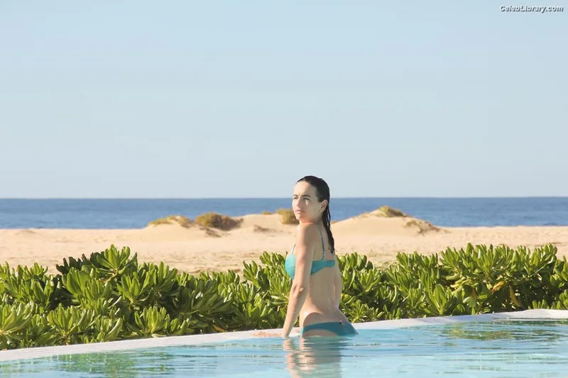 Camilla Belle photo 7 of 176